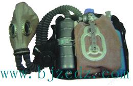 隔絕式壓縮氧呼吸器